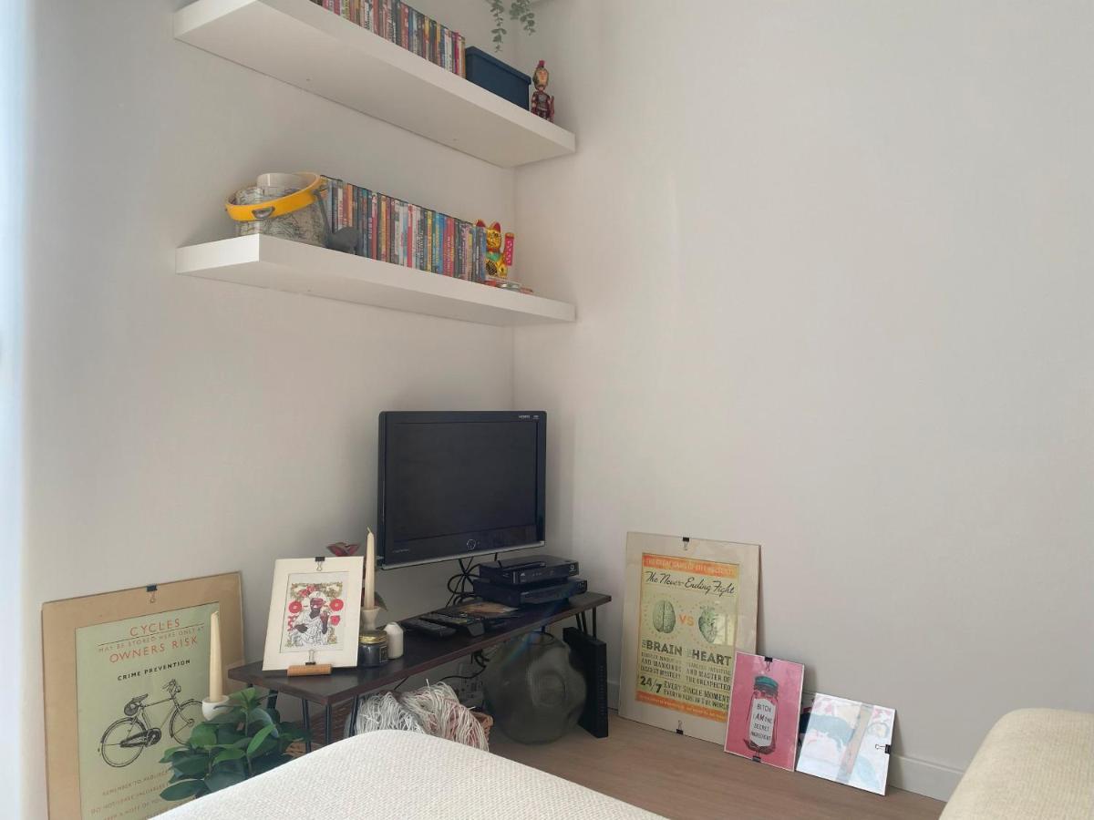 Lisbon, Renovated T2 Apartment Portas De Benfica アマドーラ エクステリア 写真