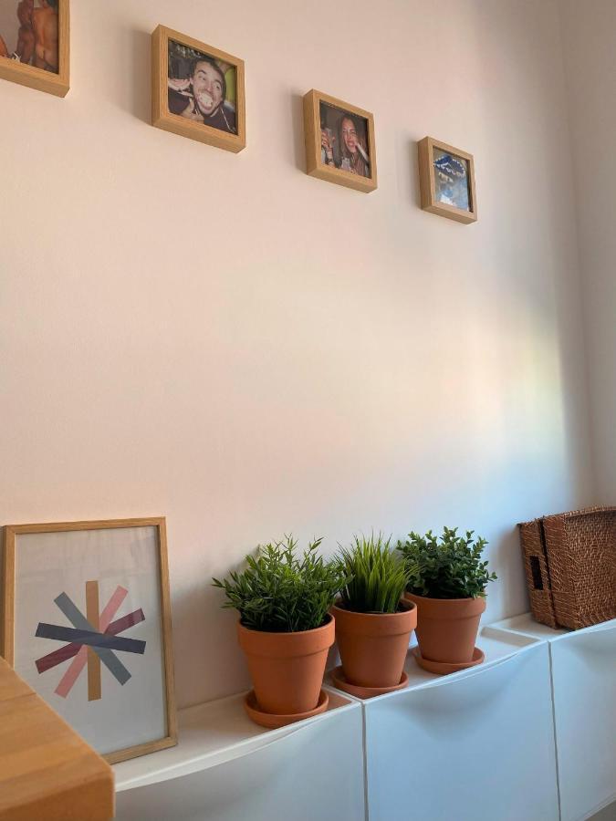 Lisbon, Renovated T2 Apartment Portas De Benfica アマドーラ エクステリア 写真