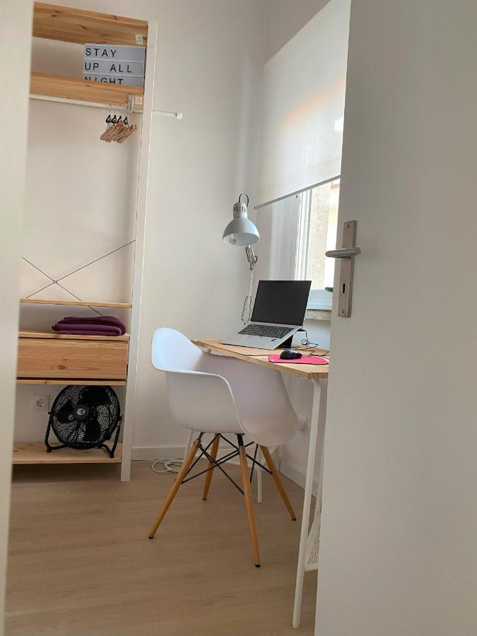 Lisbon, Renovated T2 Apartment Portas De Benfica アマドーラ エクステリア 写真