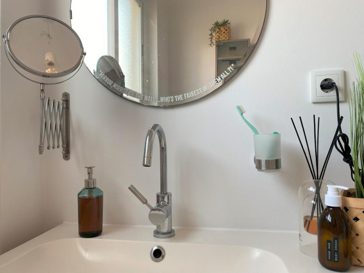 Lisbon, Renovated T2 Apartment Portas De Benfica アマドーラ エクステリア 写真